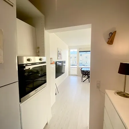 New - Close To Center * Randers